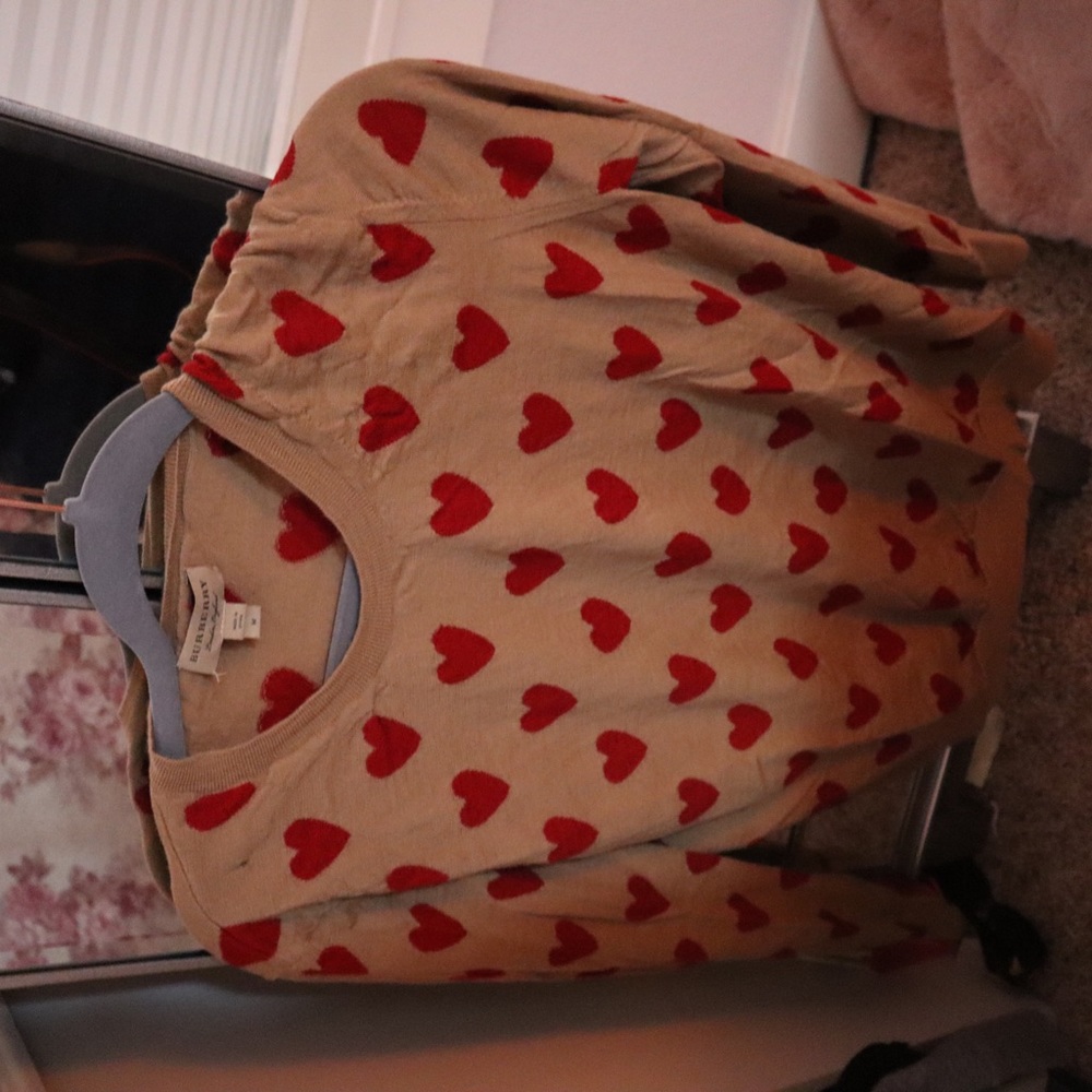 Selling this heart Burberry sweater